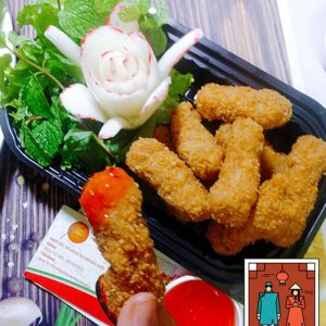 Hình ảnh món nem chua rán tại cửa hàng Kom9