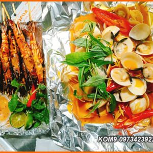 Món nghêu hấp sả ngon KOm9 Hà Nội
