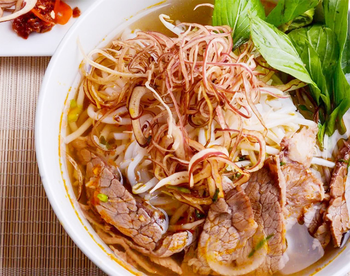 Quán bún bò huế Huỳnh Thúc Kháng ship mang về