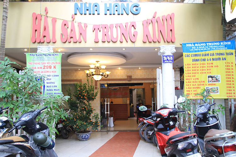 Quán bán lẩu ếch Hồ Trung Kính tại quận Cầu Giấy, Hà Nội